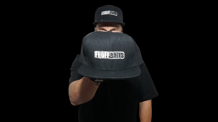 CAPS "Black"