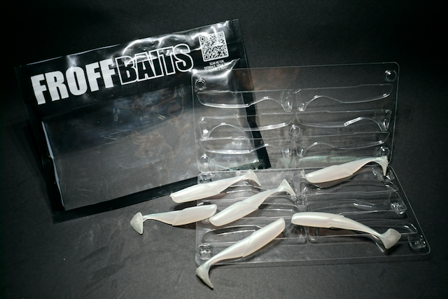 FROFFBAITS : 2.75" White Weasel [6 pack]